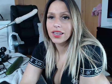 sofia_hot4  18-04-2022